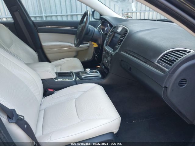 2C3CCAKG3JH154238 Chrysler 300 Limited Awd