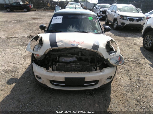 2011 MINI COOPER WMWSU3C56BT096558 Photo 5