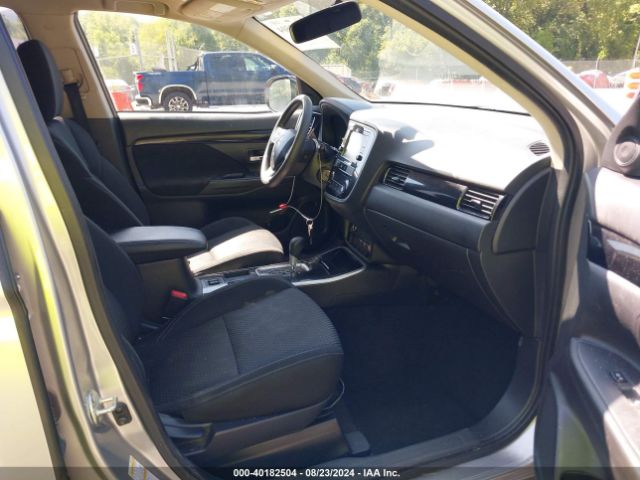 JA4AD2A37KZ047659 Mitsubishi Outlander Es
