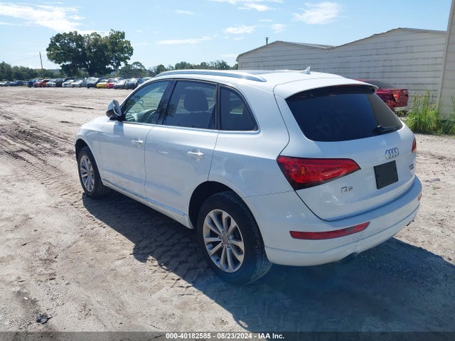 Audi Q5 2.0t Premium 2017 WA1C2AFPXHA051748 Image 3