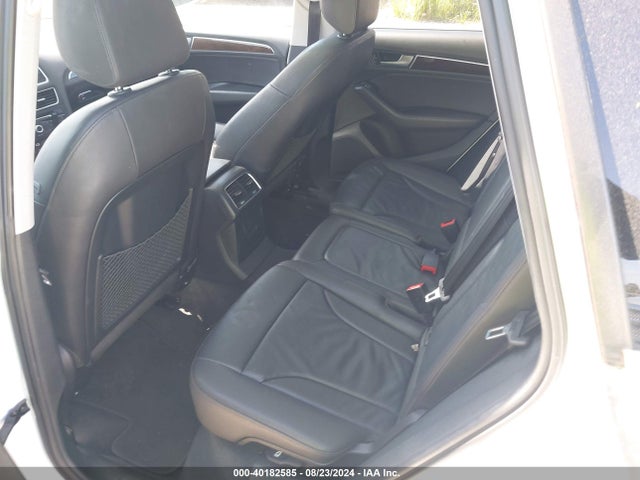 Audi Q5 2.0t Premium 2017 WA1C2AFPXHA051748 Image 8