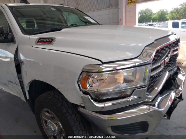 3C6UR5CJ0KG649425 RAM 2500 Tradesman  4x4 6'4 Box