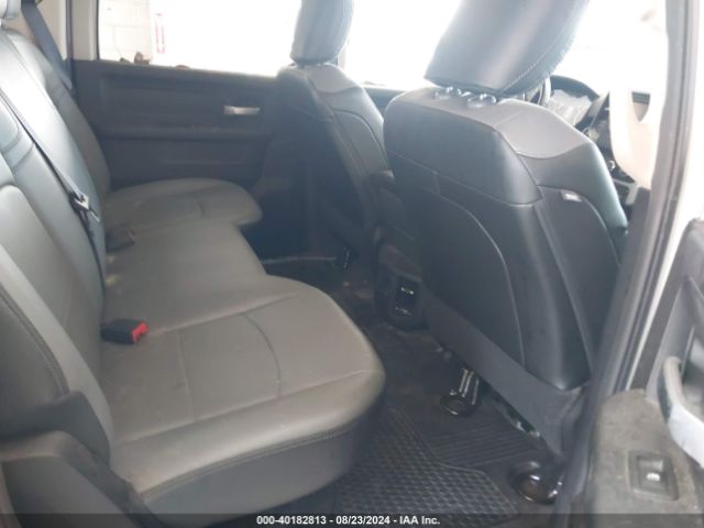 3C6UR5CJ0KG649425 RAM 2500 Tradesman  4x4 6'4 Box