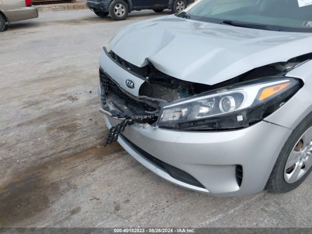 3KPFK4A78HE101443 KIA FORTE LX
