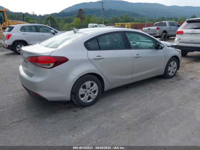 3KPFK4A78HE101443 KIA FORTE LX