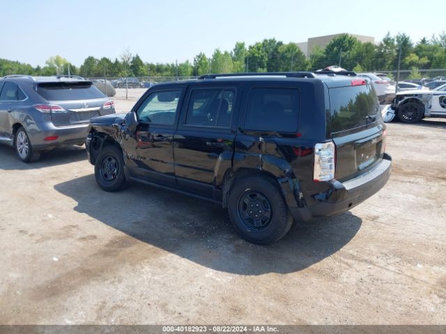 1C4NJPBA3HD209853 Jeep Patriot Sport Fwd