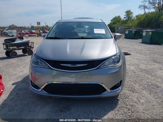 Chrysler Pacifica Touring 2020 2C4RC1FG4LR108091 Image 13