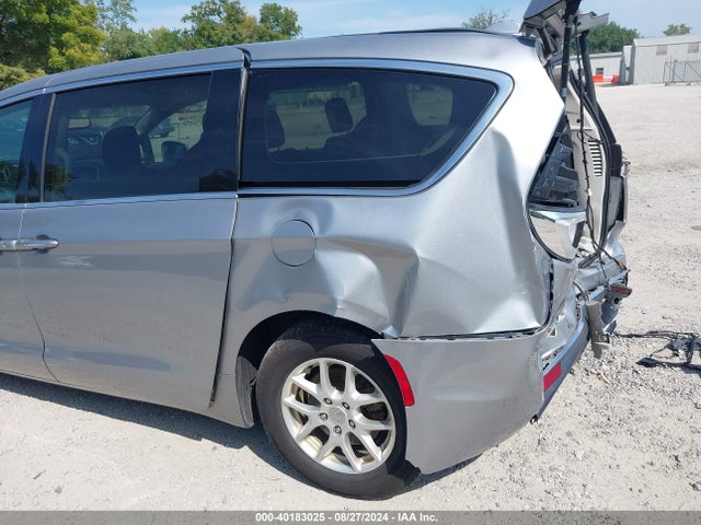 2C4RC1FG4LR108091 Chrysler Pacifica Touring
