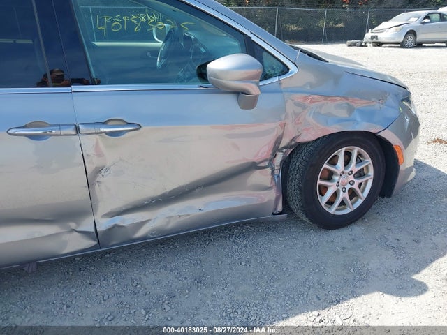 Chrysler Pacifica Touring 2020 2C4RC1FG4LR108091 Image 20