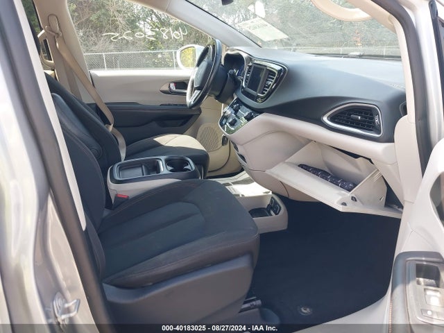 Chrysler Pacifica Touring 2020 2C4RC1FG4LR108091 Image 5
