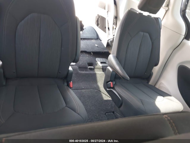 Chrysler Pacifica Touring 2020 2C4RC1FG4LR108091 Image 8