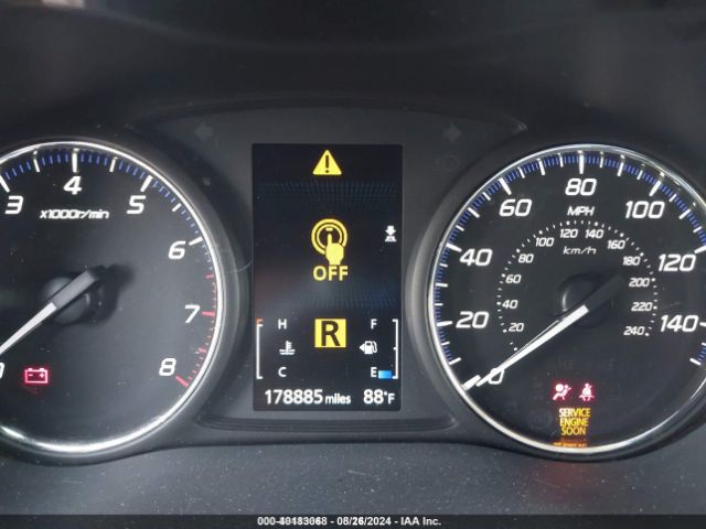 JA4AD3A3XHZ001192 Mitsubishi Outlander Se