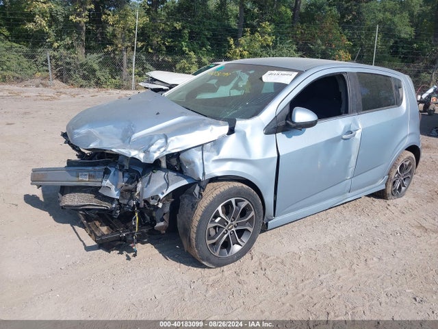 Chevrolet Sonic Lt Auto 2017 1G1JD6SH1H4149108 Image 2