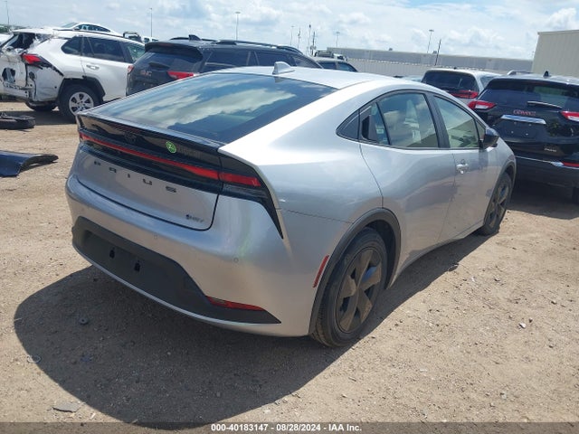 Toyota Prius Le 2024 JTDACAAU1R3021924 Image 4