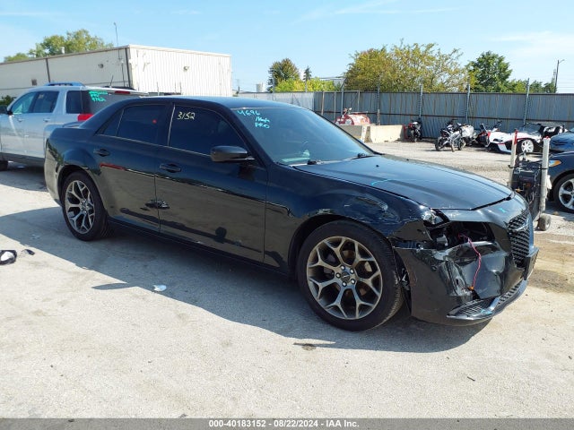 Chrysler 300 Touring 2018 2C3CCAAG2JH308651 Image 1