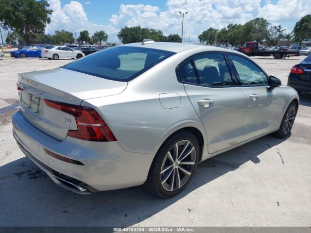 7JR102FZ6MG112595 Volvo S60 T5 Momentum