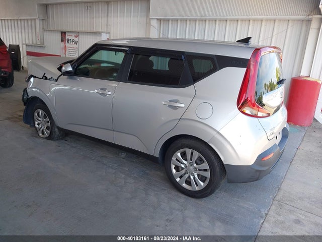 KIA SOUL LX 2020 KNDJ23AU0L7734098 Image 3