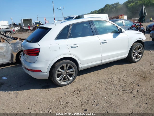 WA1GFCFS3FR013833 Audi Q3 2.0t Premium Plus