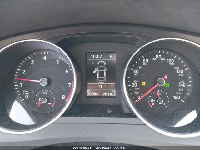 3VWDB7AJ0JM261779 Volkswagen Jetta 1.4t Se/1.4t Wolfsburg Edition