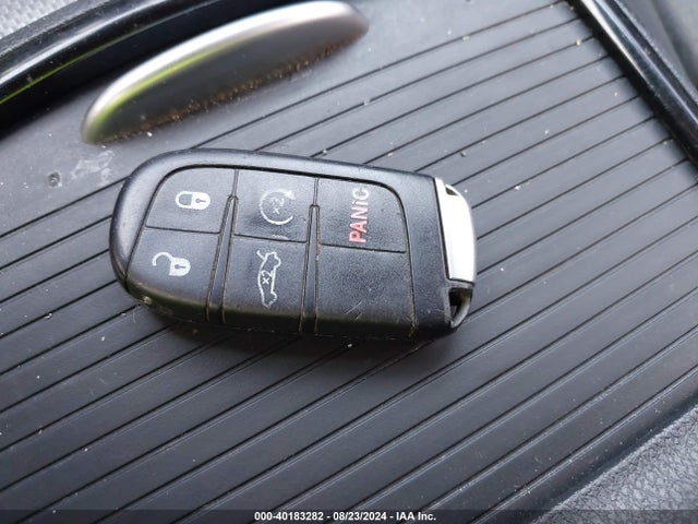 2C3CCABG1GH310995 Chrysler 300 300s