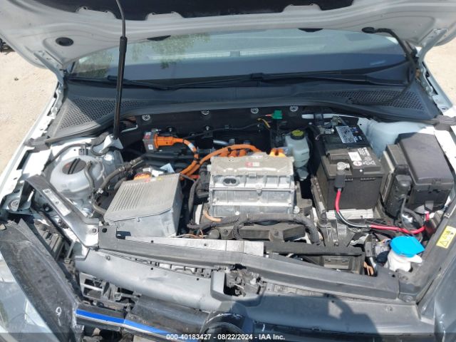 WVWKR7AU6HW950753 Volkswagen E-golf Se