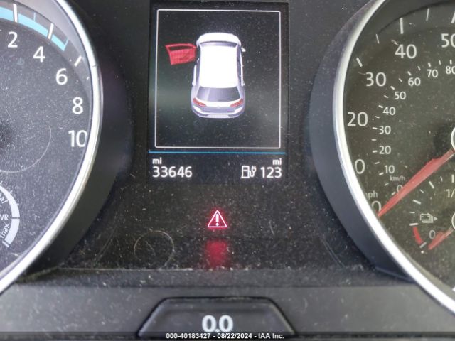 WVWKR7AU6HW950753 Volkswagen E-golf Se