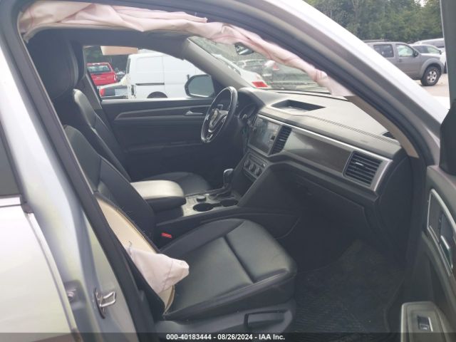 1V2XR2CA5KC545115 Volkswagen Atlas 3.6l V6 Se W/technology R-line