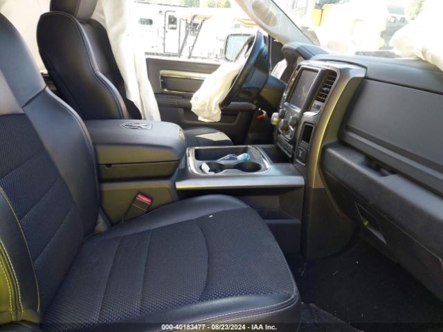 1C6RR7MT1JS139318 RAM 1500 Sport