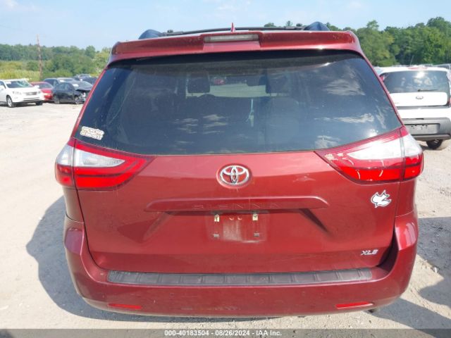 5TDYZ3DCXJS903396 Toyota Sienna Xle 8 Passenger