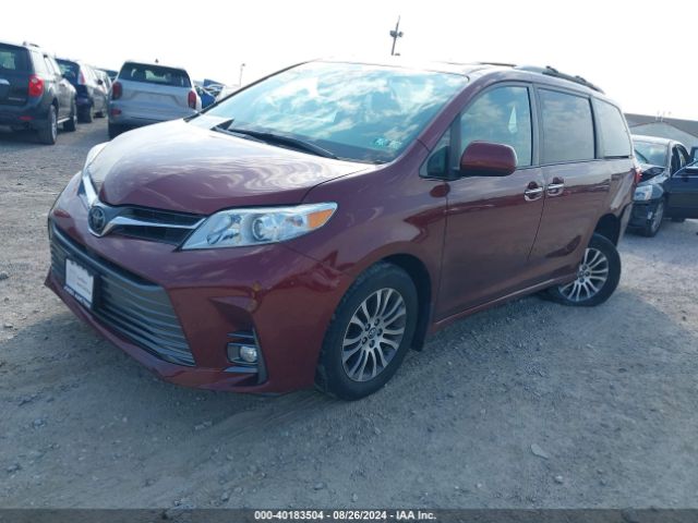 5TDYZ3DCXJS903396 Toyota Sienna Xle 8 Passenger