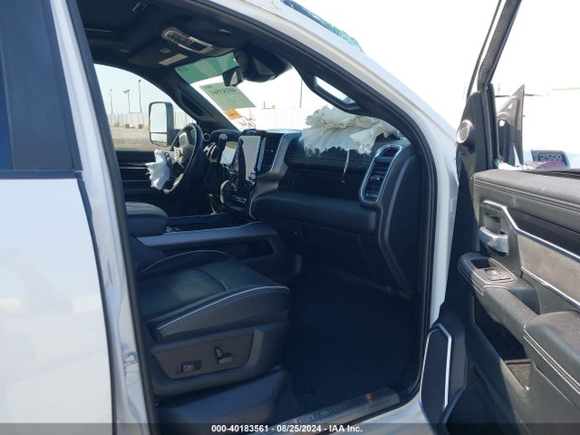 3C6UR5FL9NG165593 RAM 2500 Laramie  4x4 6'4 Box
