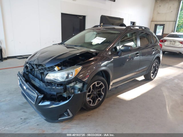 Subaru Crosstrek 2.0i Premium 2017 JF2GPABC1H8213092 Image 2