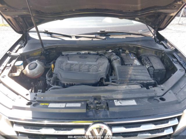 3VV2B7AX5JM051890 Volkswagen Tiguan 2.0t Se/2.0t Sel