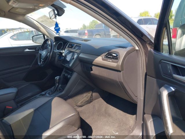 3VV2B7AX5JM051890 Volkswagen Tiguan 2.0t Se/2.0t Sel