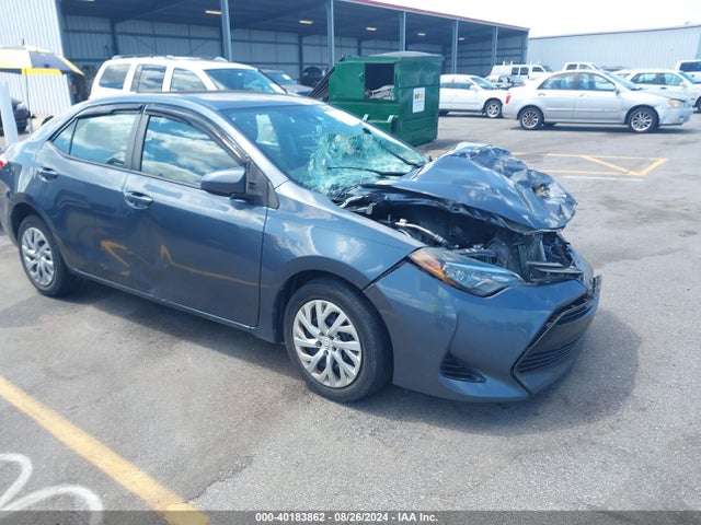 Toyota COROLLA LE 2018 2T1BURHE9JC116337 zdjęcie główne