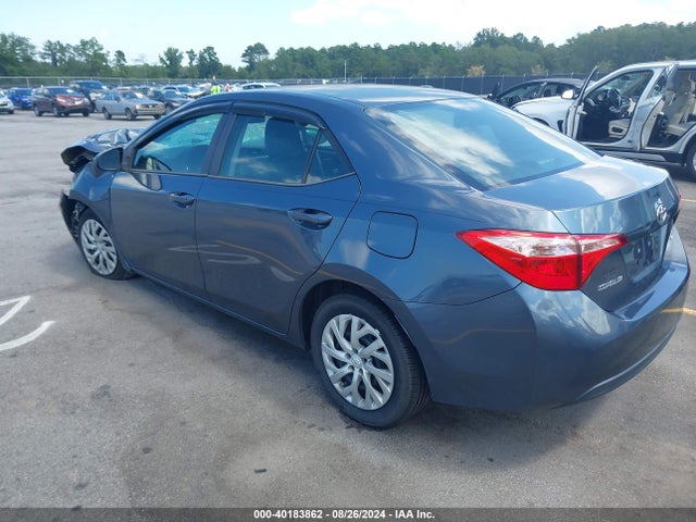 Toyota COROLLA LE 2018 2T1BURHE9JC116337 Image 3