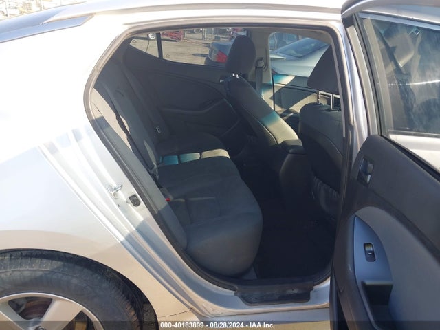 KIA Optima Lx 2015 5XXGM4A74FG375094 Image 8