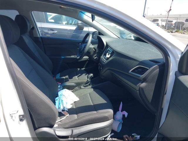 Hyundai ACCENT SE 2018 3KPC24A39JE020943 Image 5