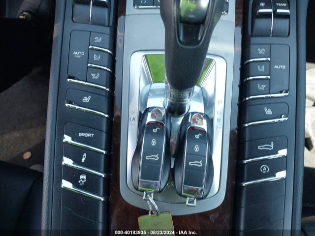 2011 PORSCHE PANAMERA WP0AB2A74BL060418 Photo 10