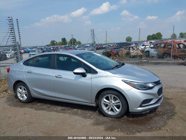 Chevrolet Cruze Lt Auto 2018 1G1BE5SMXJ7230007 Image 13