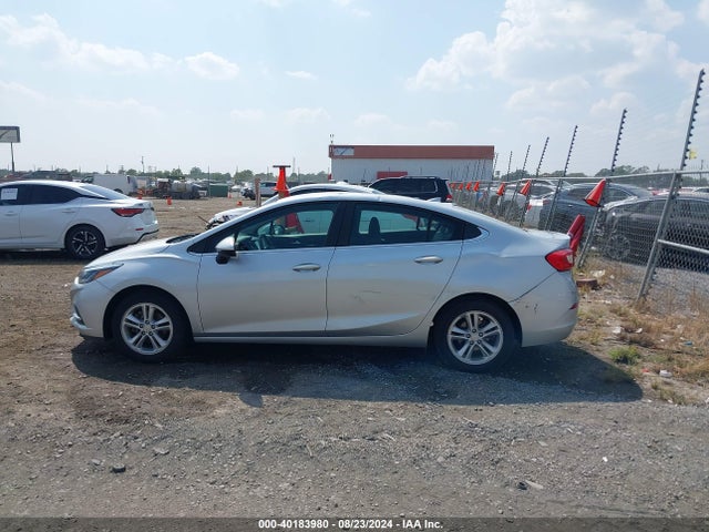 Chevrolet Cruze Lt Auto 2018 1G1BE5SMXJ7230007 Image 14