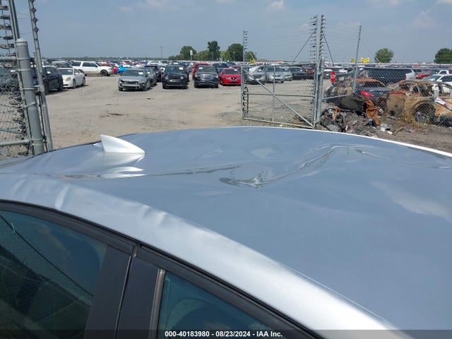 Chevrolet Cruze Lt Auto 2018 1G1BE5SMXJ7230007 Image 6