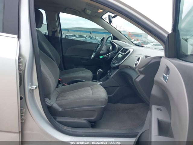Chevrolet Sonic Lt Auto 2018 1G1JD5SH9J4102683 Image 5