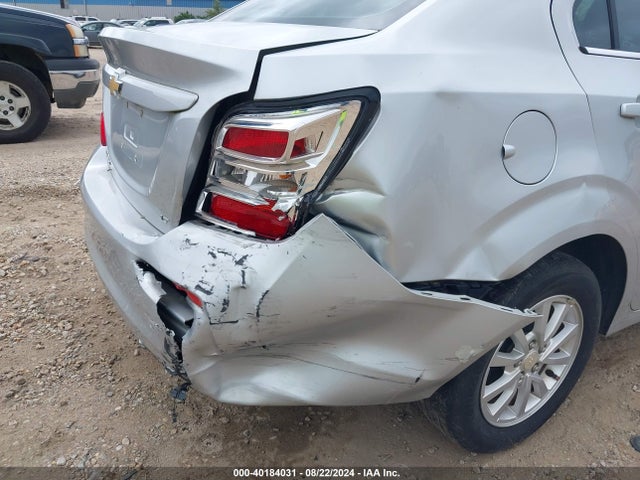 Chevrolet Sonic Lt Auto 2018 1G1JD5SH9J4102683 Image 6