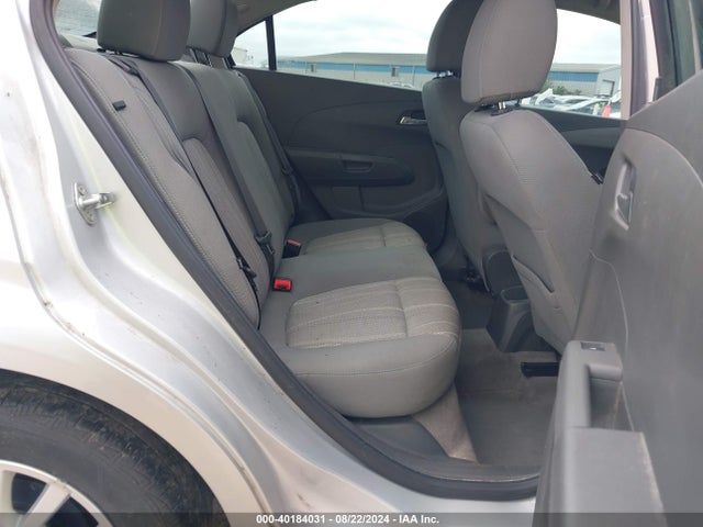 Chevrolet Sonic Lt Auto 2018 1G1JD5SH9J4102683 Image 8