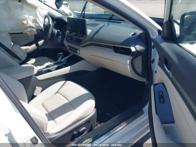 1N4BL4EW8PN422962 Nissan Altima Sl Intelligent Awd