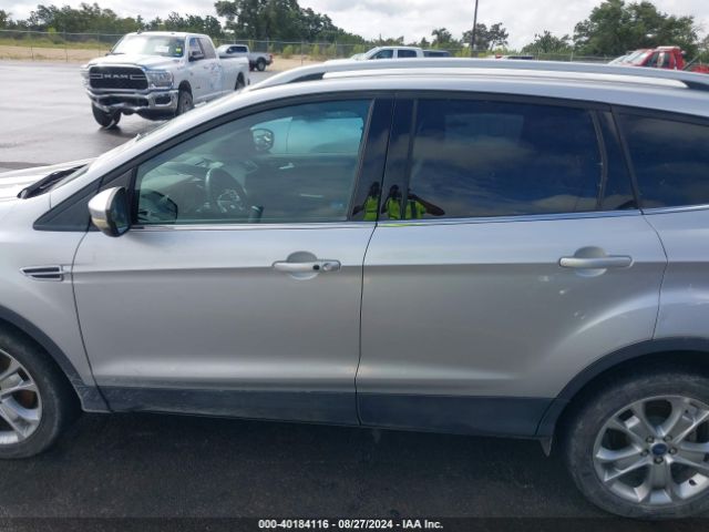 1FMCU0J93EUA54872 Ford Escape Titanium