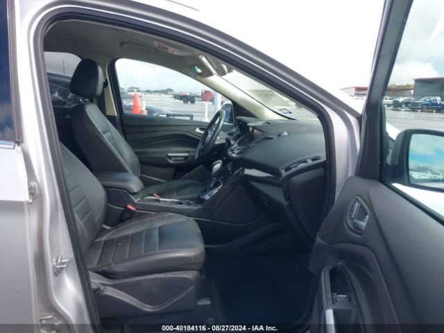 1FMCU0J93EUA54872 Ford Escape Titanium