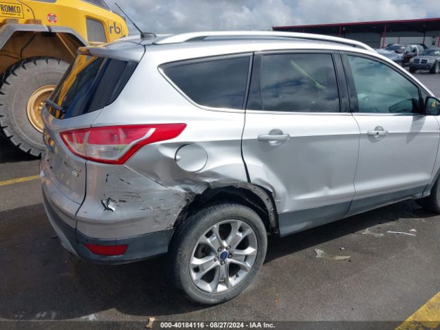 1FMCU0J93EUA54872 Ford Escape Titanium
