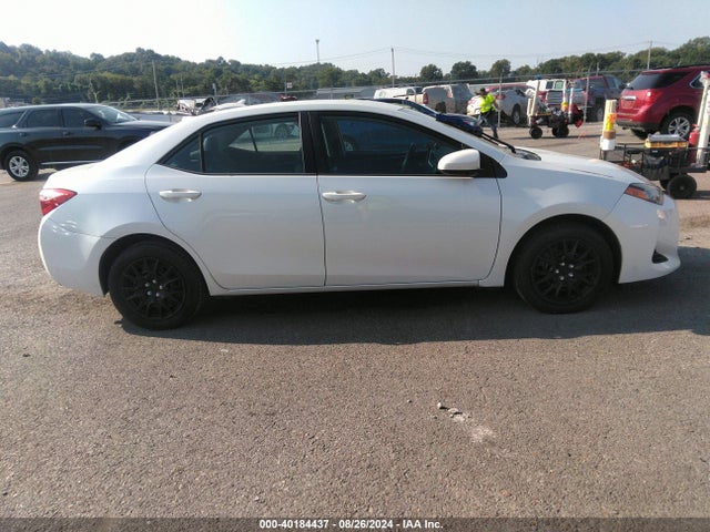 Toyota COROLLA LE 2017 5YFBURHEXHP631003 Image 13